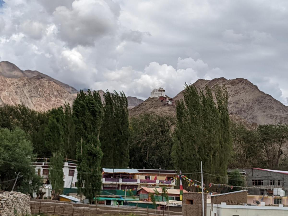 Chandan Guest House Leh Exterior photo